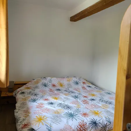 度假居 La Maison Bleue-urbes